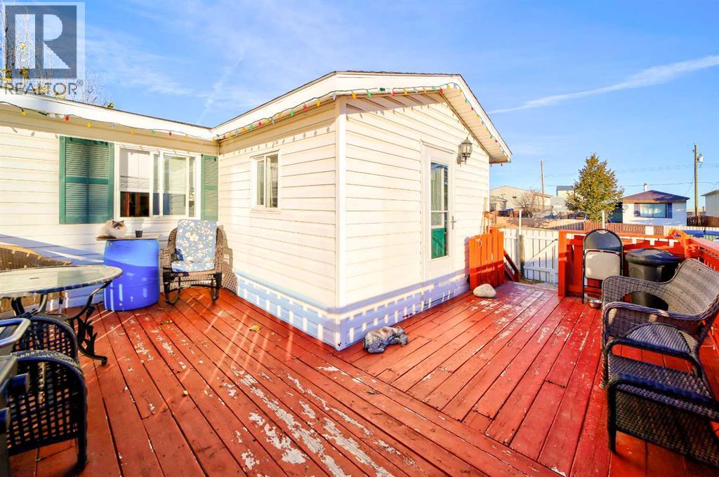 112 11 Street, Fort Macleod, Alberta  T0L 0Z0 - Photo 3 - A2266555