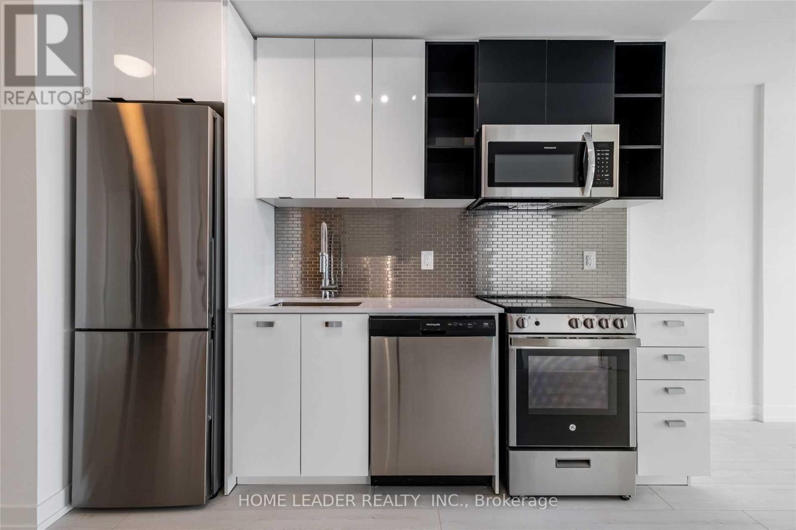 803 - 10 De Boers Drive, Toronto, Ontario  M3J 0H1 - Photo 5 - W12500282