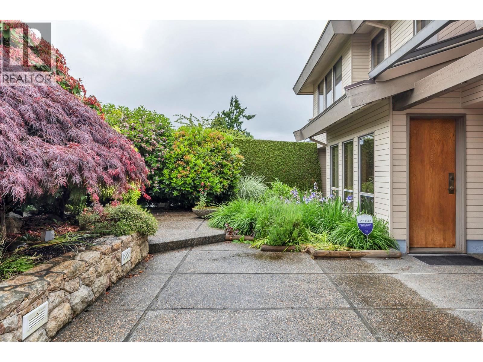 8660 Camden Crescent, Richmond, British Columbia  V7C 3G4 - Photo 2 - R3053512