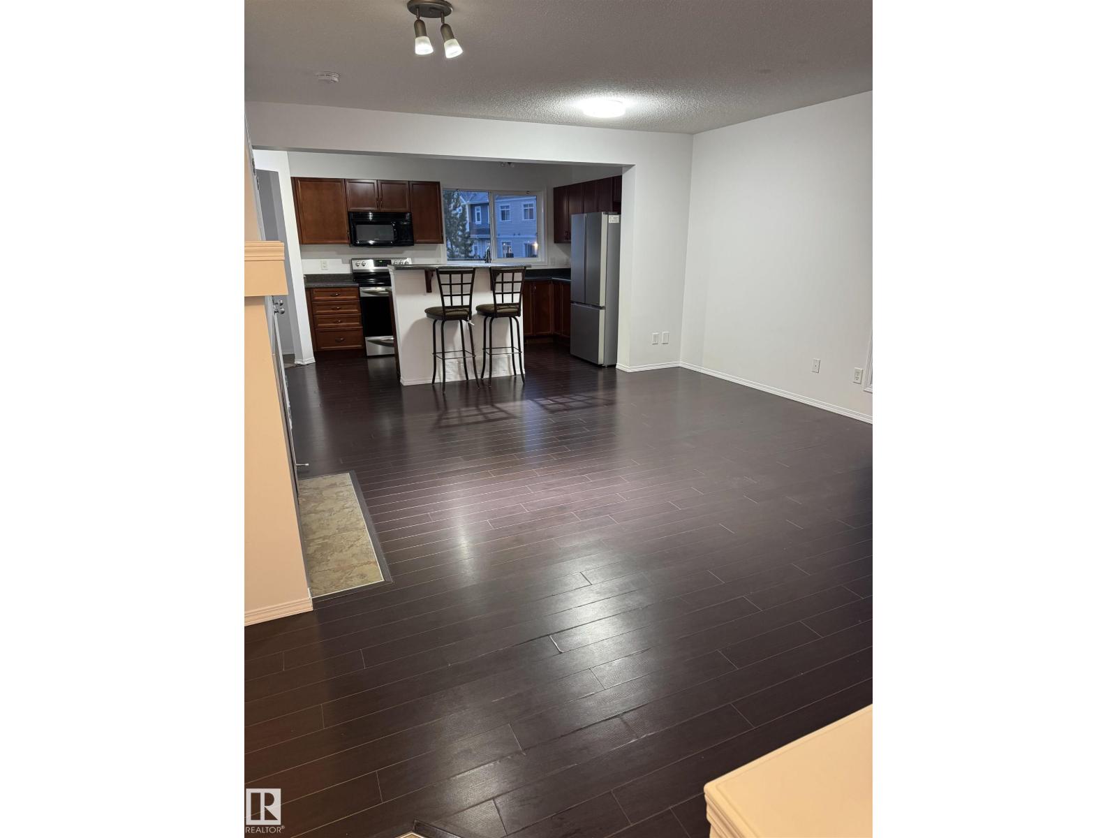 7112 19a Av Sw, Edmonton, Alberta  T6X 0K2 - Photo 2 - E4464426