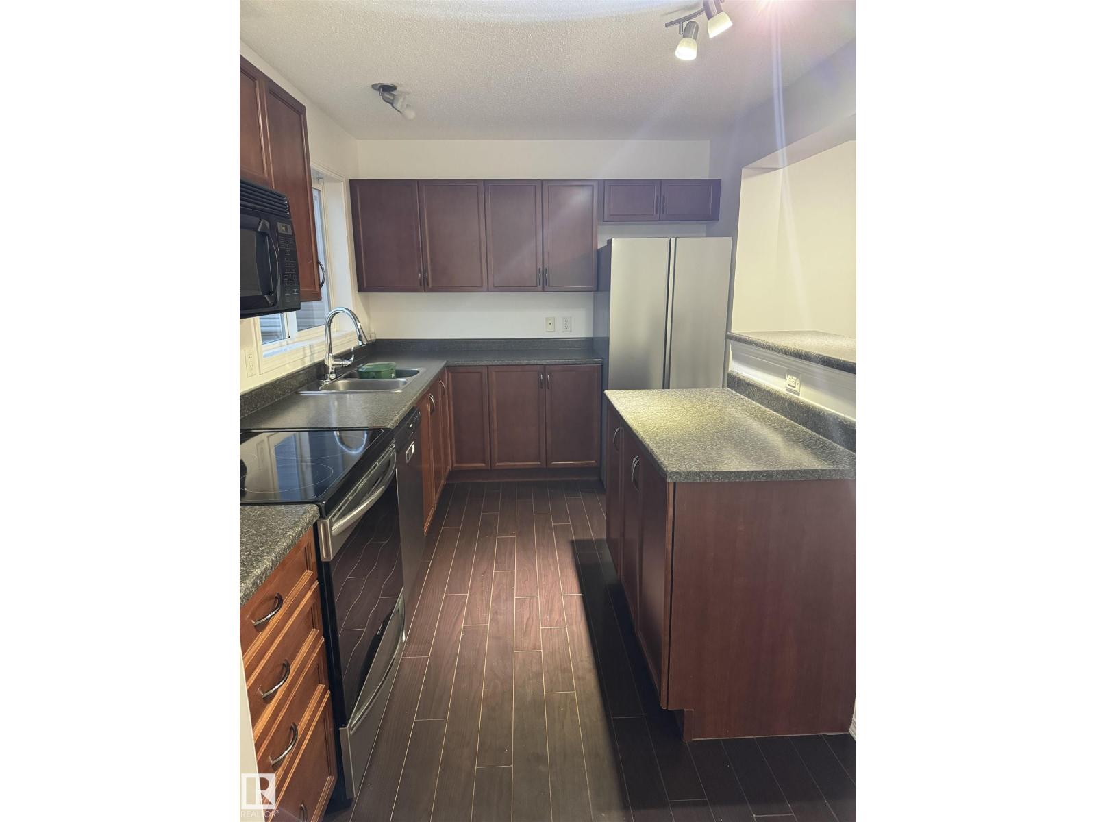 7112 19a Av Sw, Edmonton, Alberta  T6X 0K2 - Photo 4 - E4464426