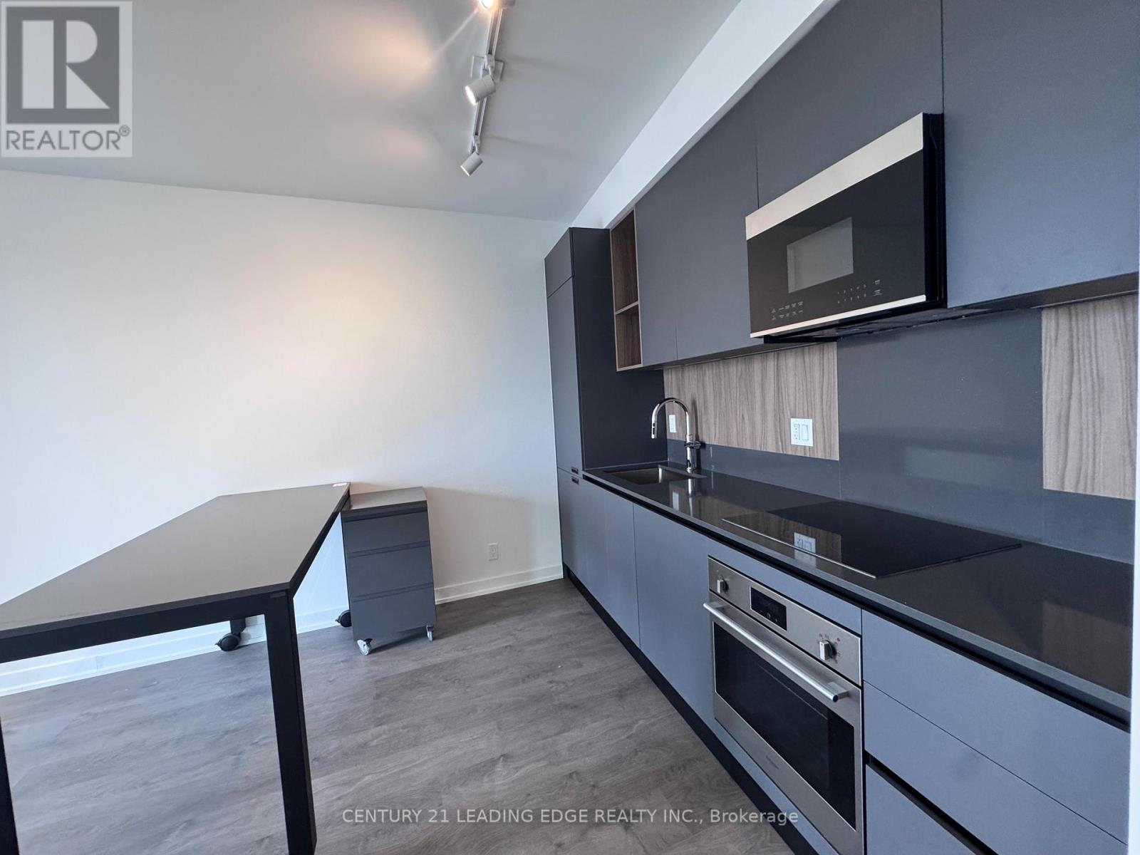 1606 - 39 Mary Street, Barrie, Ontario  L4N 1S9 - Photo 6 - S12499746