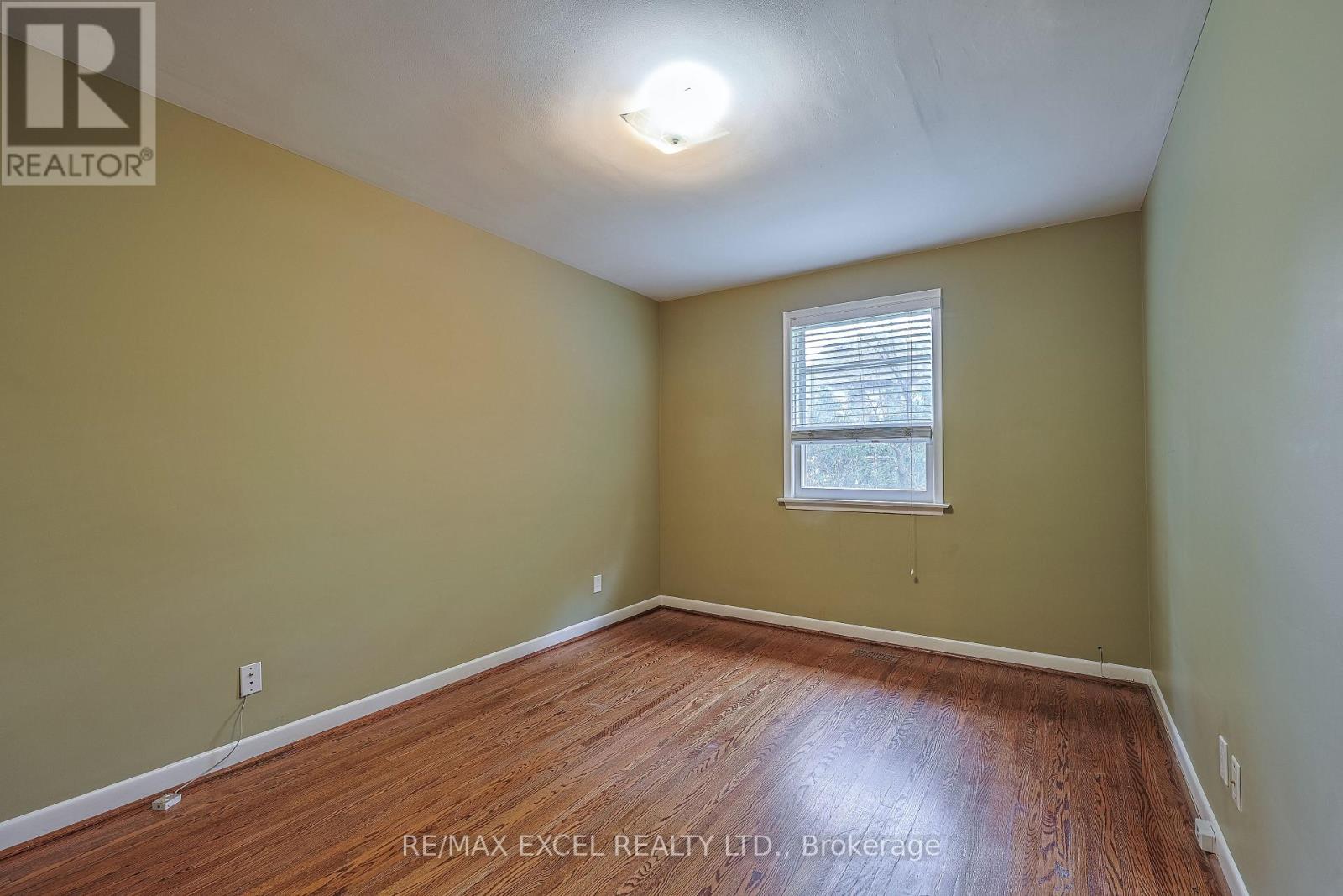 Main Fl - 241 Burnett Avenue W, Toronto, Ontario  M2N 1V9 - Photo 13 - C12500298