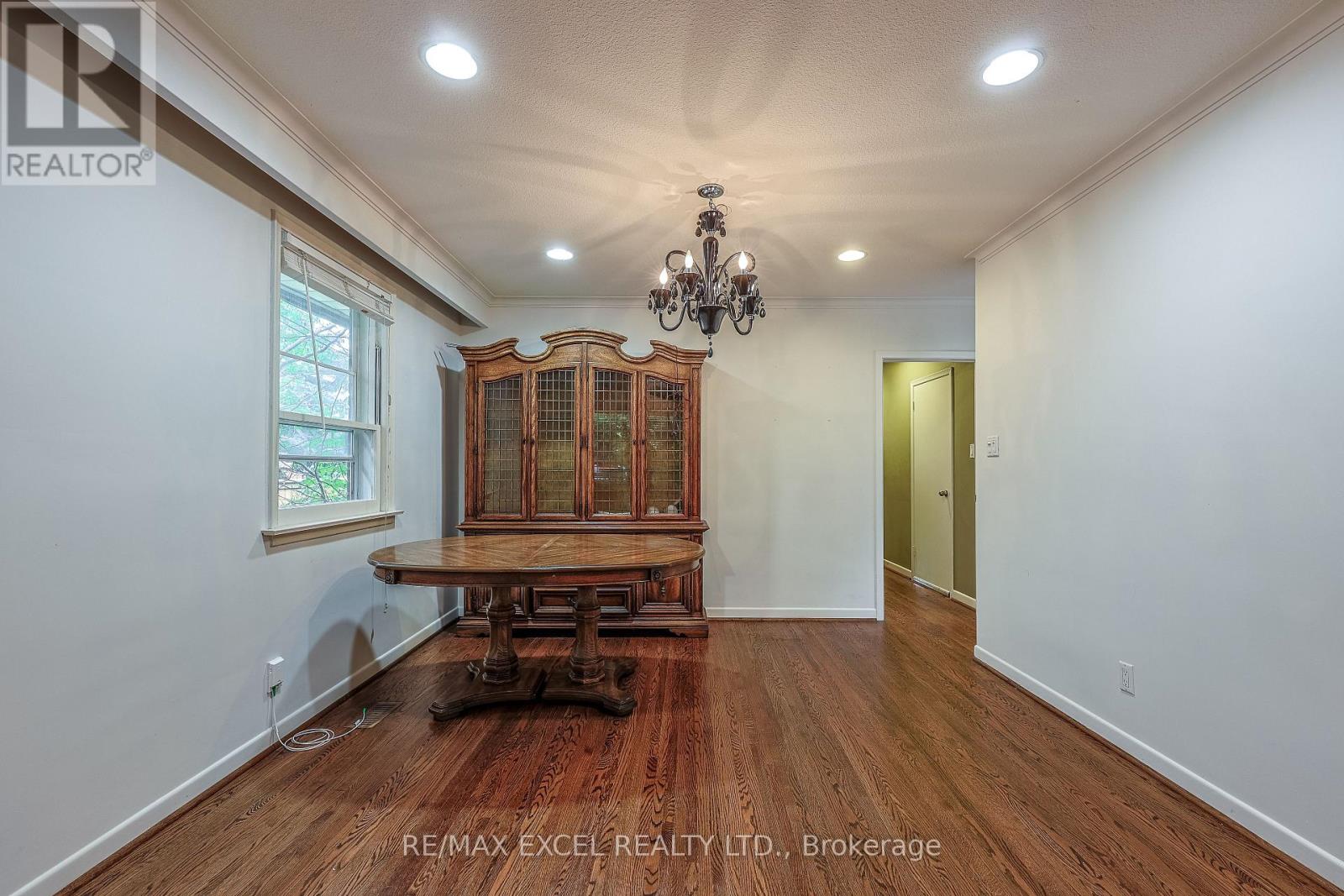 Main Fl - 241 Burnett Avenue W, Toronto, Ontario  M2N 1V9 - Photo 9 - C12500298