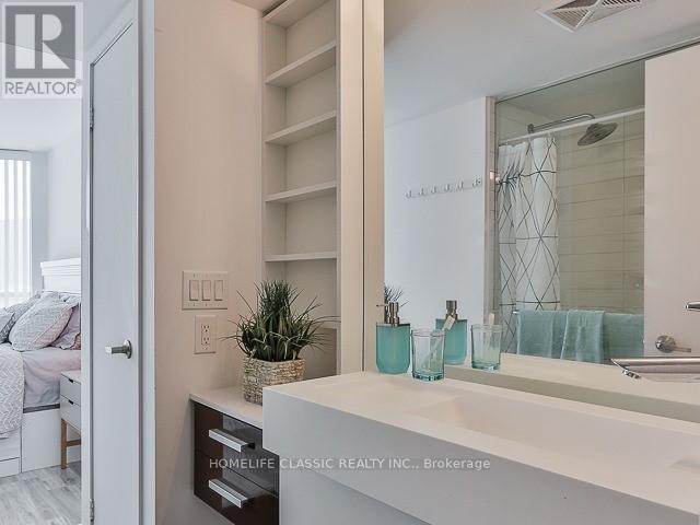 2105 - 38 Dan Leckie Way, Toronto, Ontario  M5V 2V6 - Photo 8 - C12500302