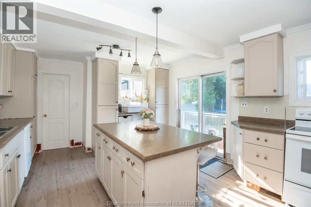 232 Hughes Street, Dresden, Ontario  N0P 1M0 - Photo 11 - 25020041