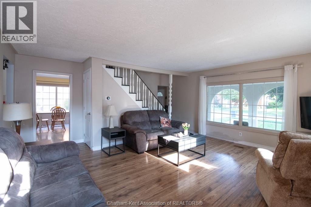 232 Hughes Street, Dresden, Ontario  N0P 1M0 - Photo 9 - 25020041