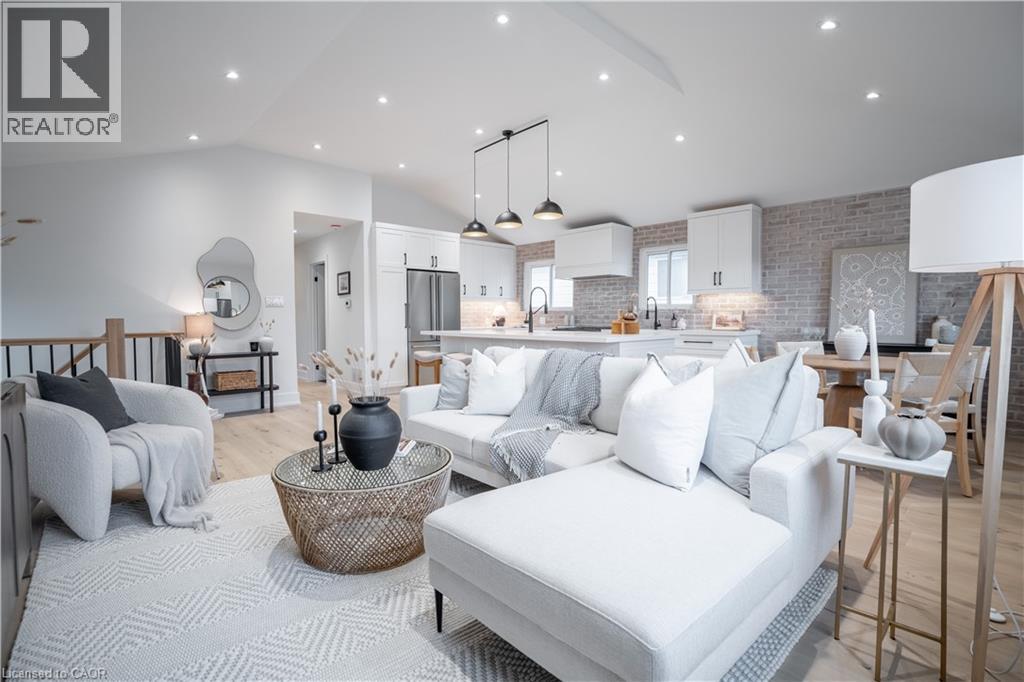 1365 Janina Boulevard, Burlington, Ontario  L7P 1K5 - Photo 5 - 40778610