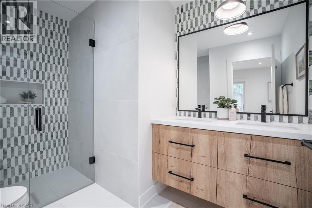 1365 Janina Boulevard, Burlington, Ontario  L7P 1K5 - Photo 22 - 40778610