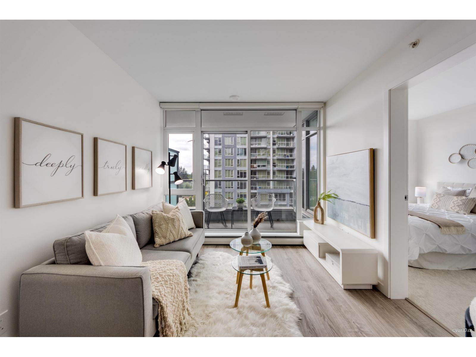 1114 13350 CENTRAL AVENUE, Surrey, British Columbia