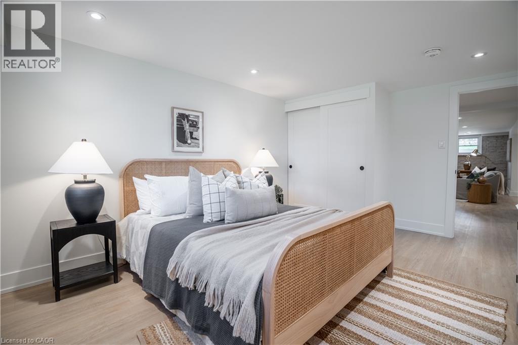 1365 Janina Boulevard, Burlington, Ontario  L7P 1K5 - Photo 32 - 40778610