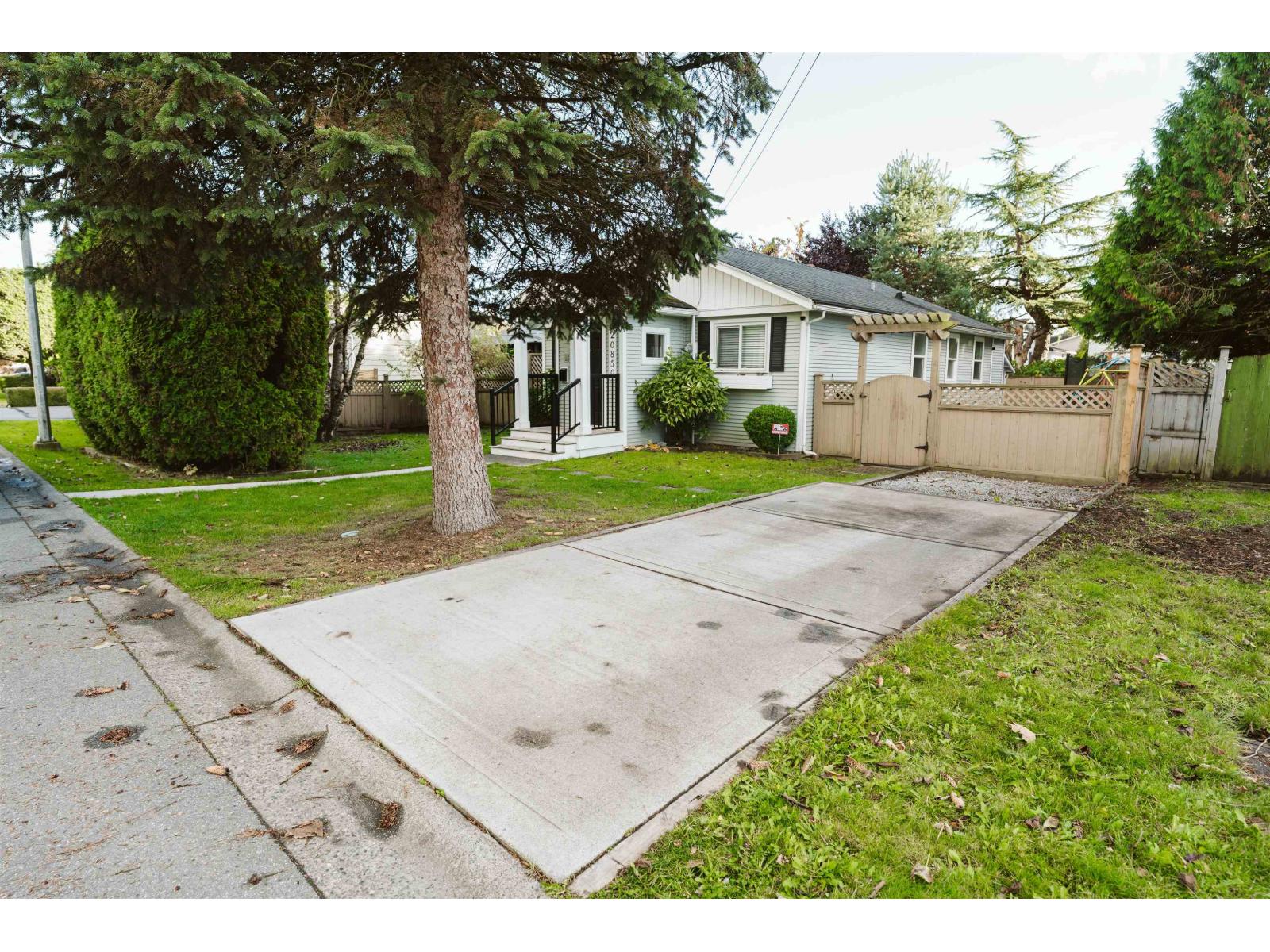 20850 52 Avenue, Langley, British Columbia  V3A 3T6 - Photo 28 - R3062582