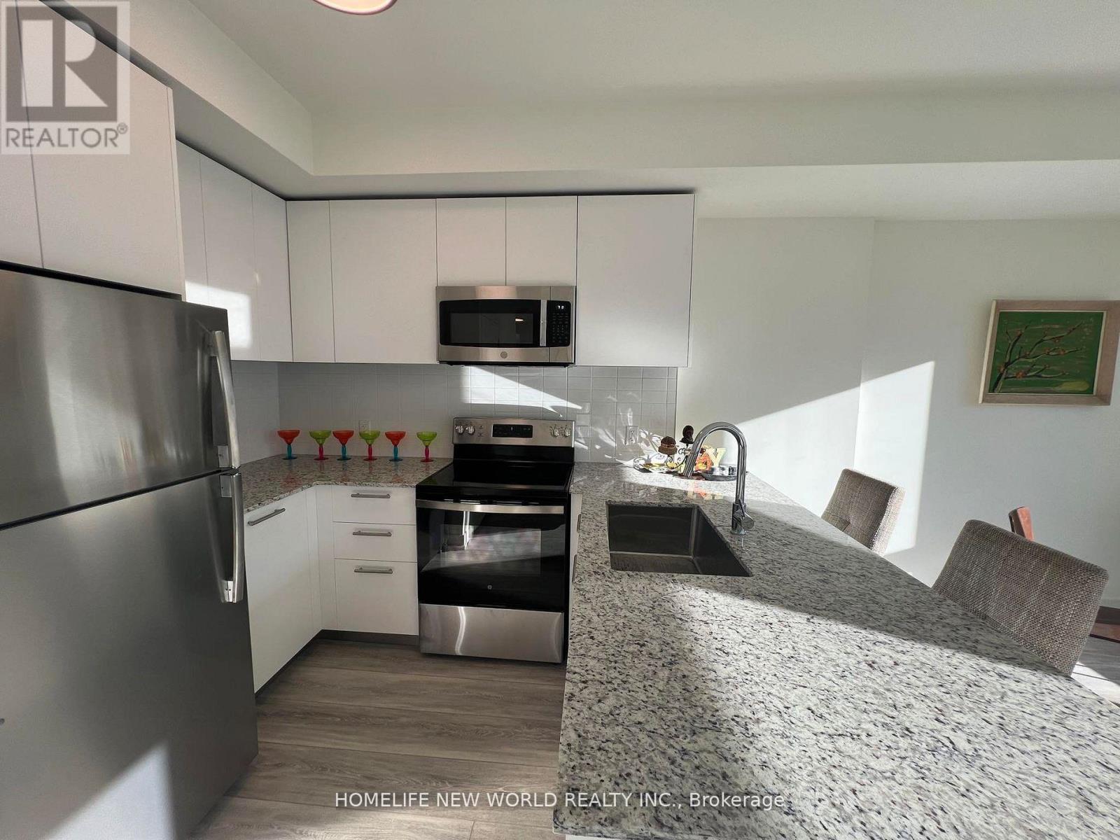 306 - 101 Cathedral High Street, Markham, Ontario  L6C 3L8 - Photo 8 - N12500328