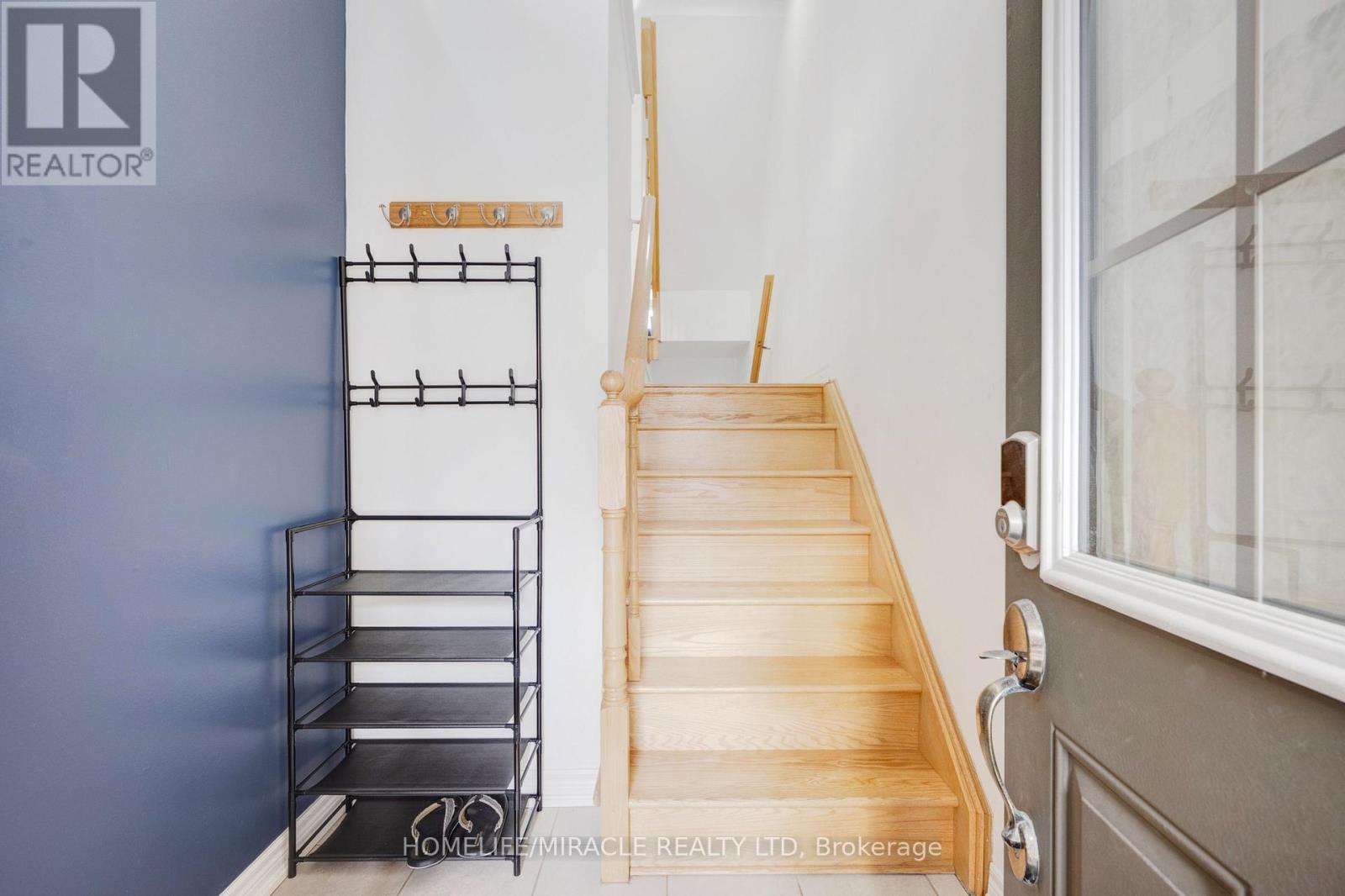 46 Sea Drifter Crescent, Brampton, Ontario  L6P 4B1 - Photo 6 - W12500312