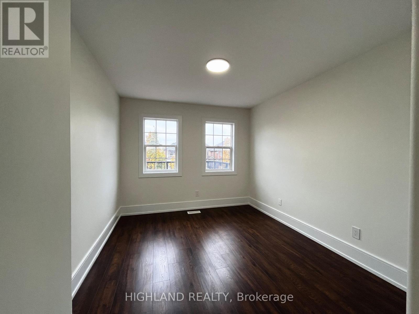 916 Golden Farmer Way, Mississauga, Ontario  L5W 1B4 - Photo 13 - W12500314