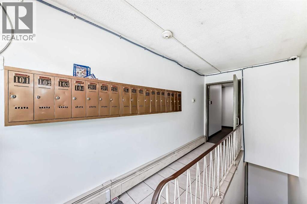 303, 4328 4 Street Nw, Calgary, Alberta  T2K 1A2 - Photo 31 - A2246949