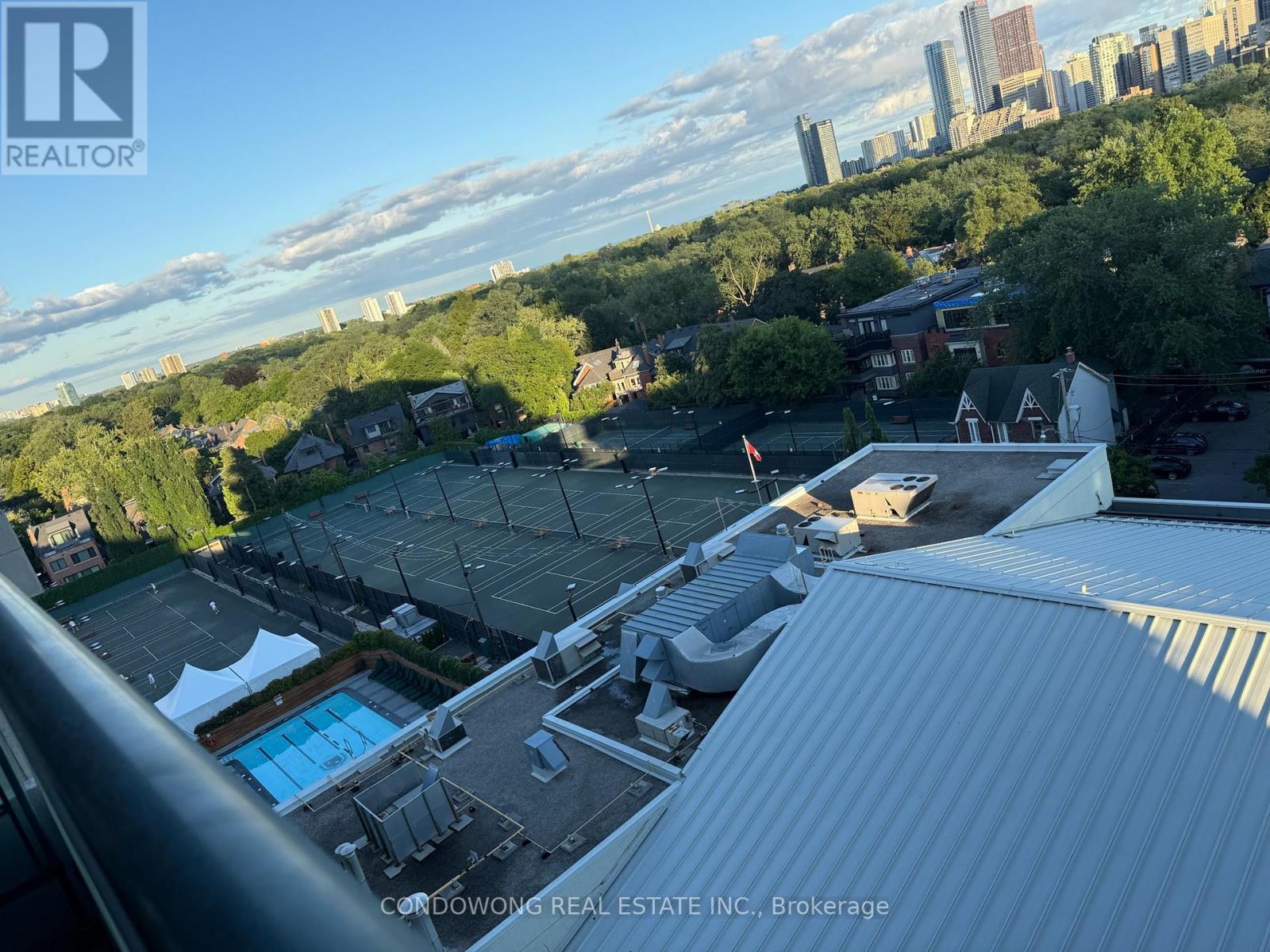 906 - 25 Scrivener Square, Toronto, Ontario  M4W 3Y6 - Photo 4 - C12499992