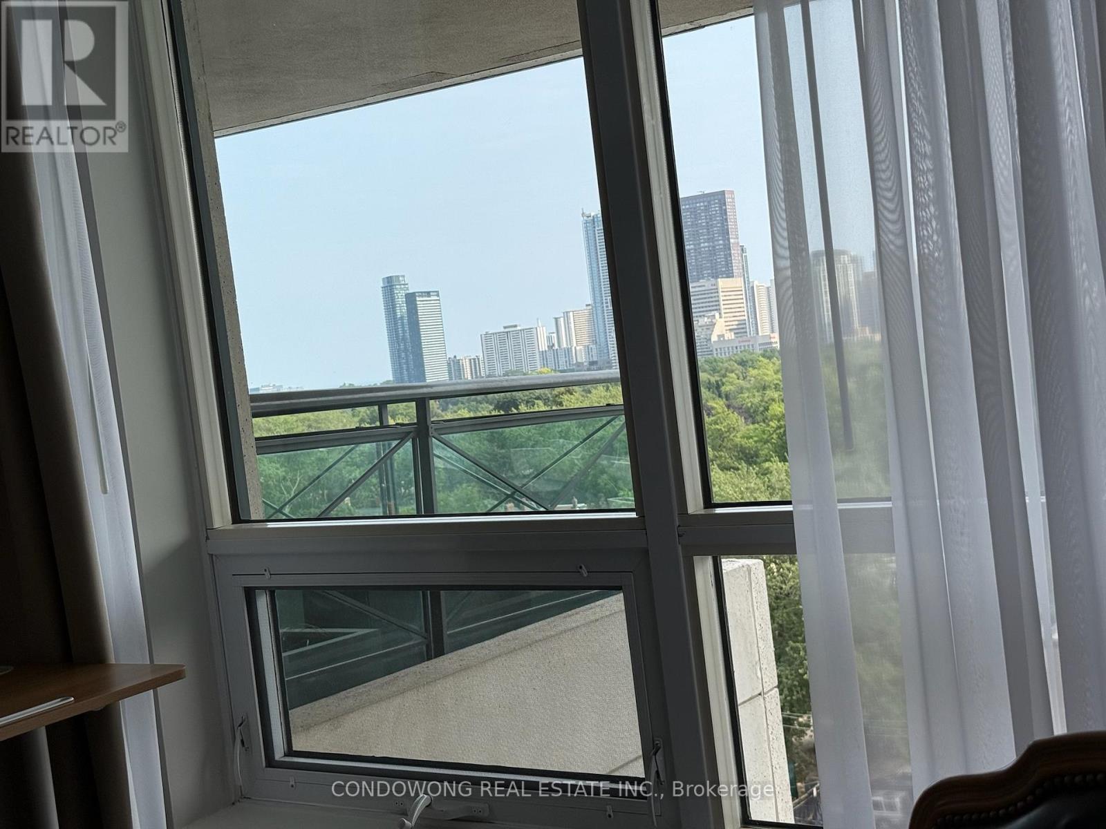 906 - 25 Scrivener Square, Toronto, Ontario  M4W 3Y6 - Photo 6 - C12499992