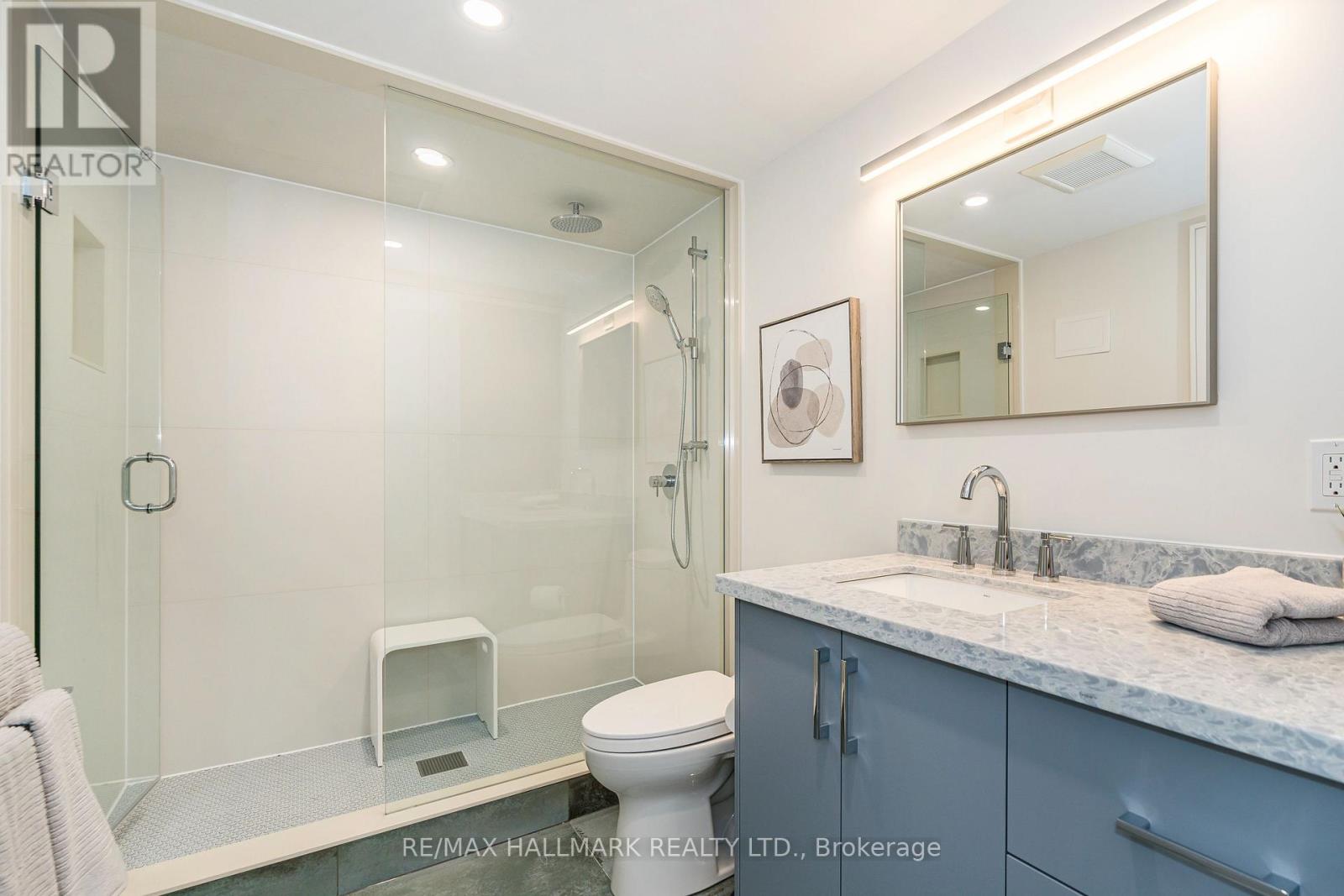 House - 202 Rusholme Road, Toronto, Ontario  M6H 2Y7 - Photo 12 - C12500336