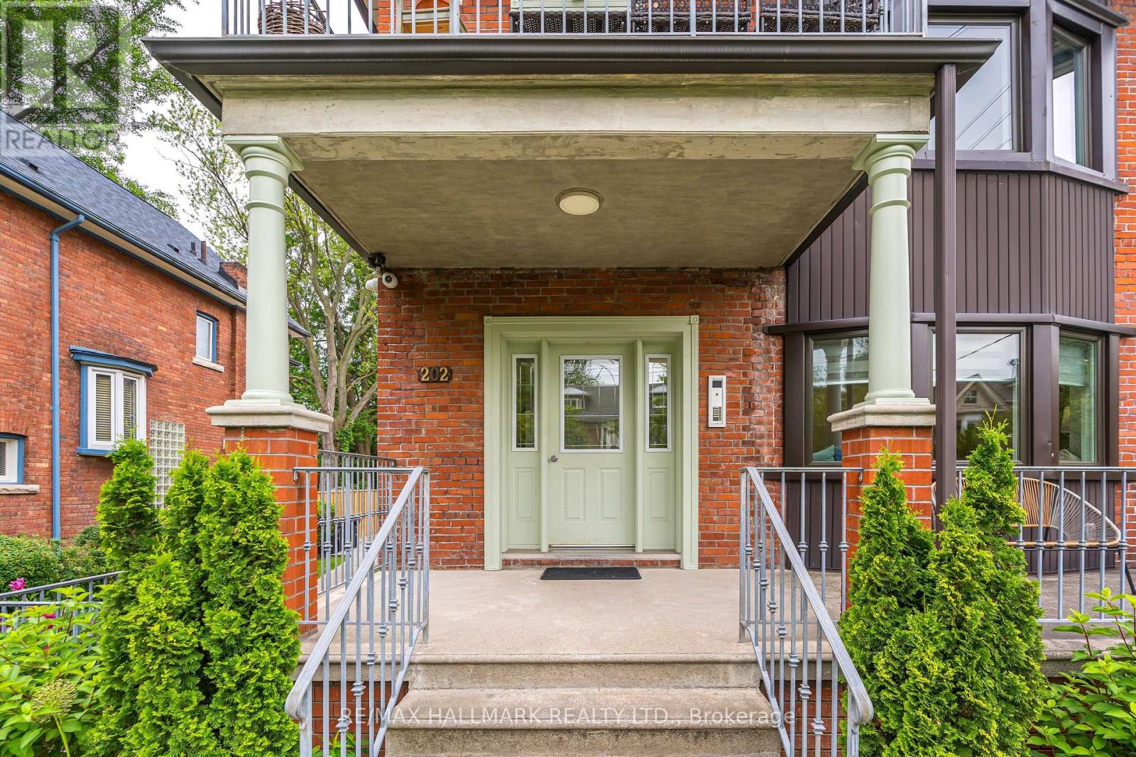 House - 202 Rusholme Road, Toronto, Ontario  M6H 2Y7 - Photo 17 - C12500336