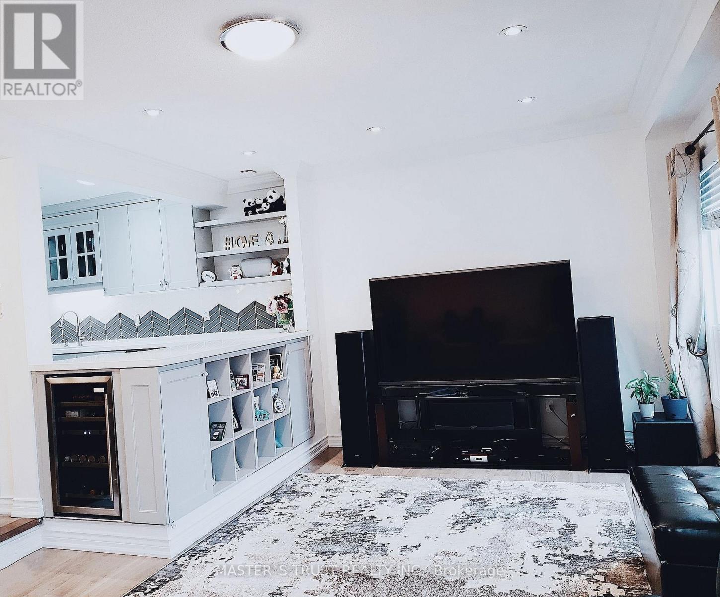 20 O'halloran Crescent, Toronto, Ontario  M1V 2C3 - Photo 7 - E12499190