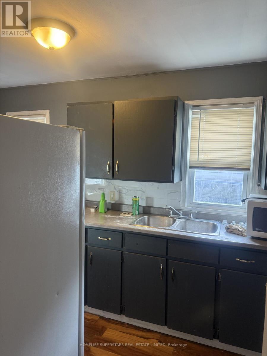 Unit#1 - 6391 Mcleod Road, Niagara Falls, Ontario  L2G 3G2 - Photo 11 - X12500384