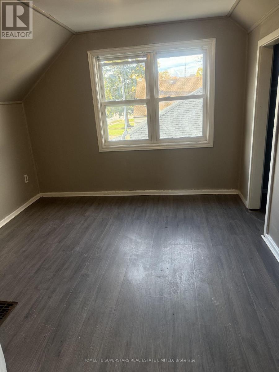 Unit#1 - 6391 Mcleod Road, Niagara Falls, Ontario  L2G 3G2 - Photo 9 - X12500384