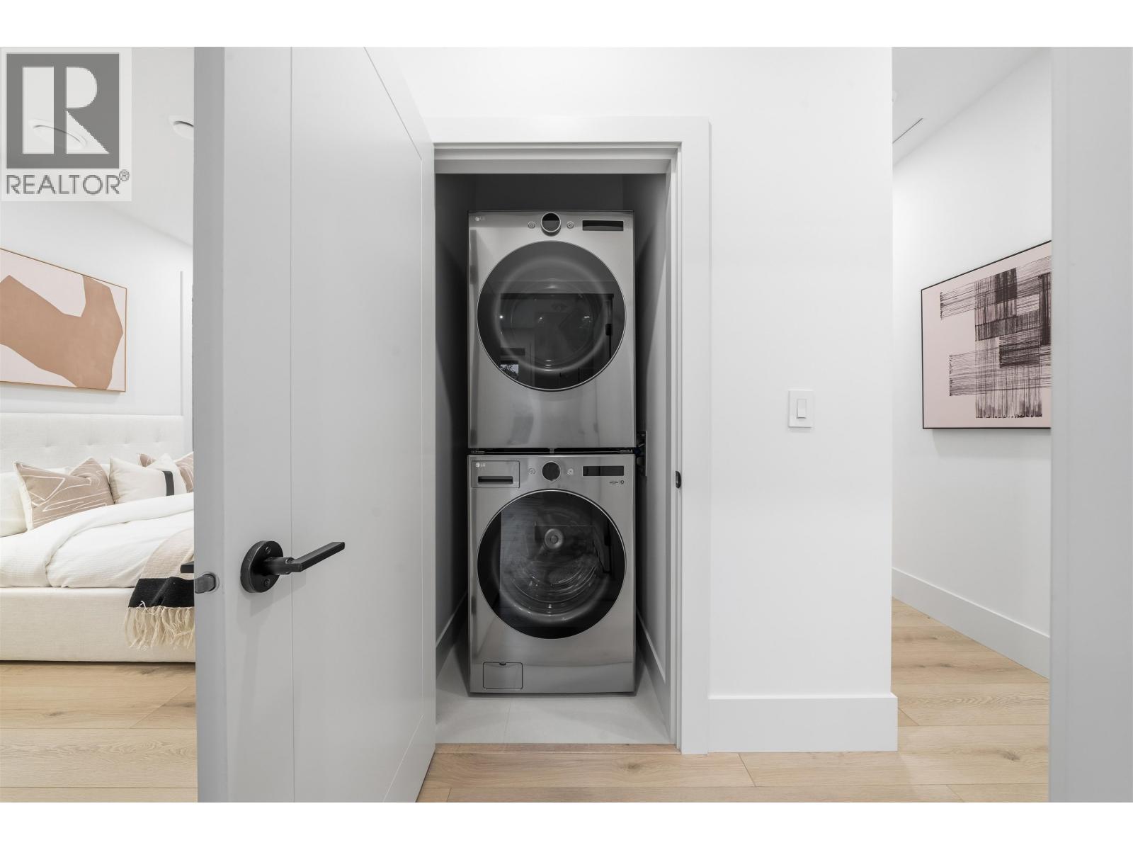 323 N Kamloops Street, Vancouver, British Columbia  V5K 0A9 - Photo 18 - R3063776