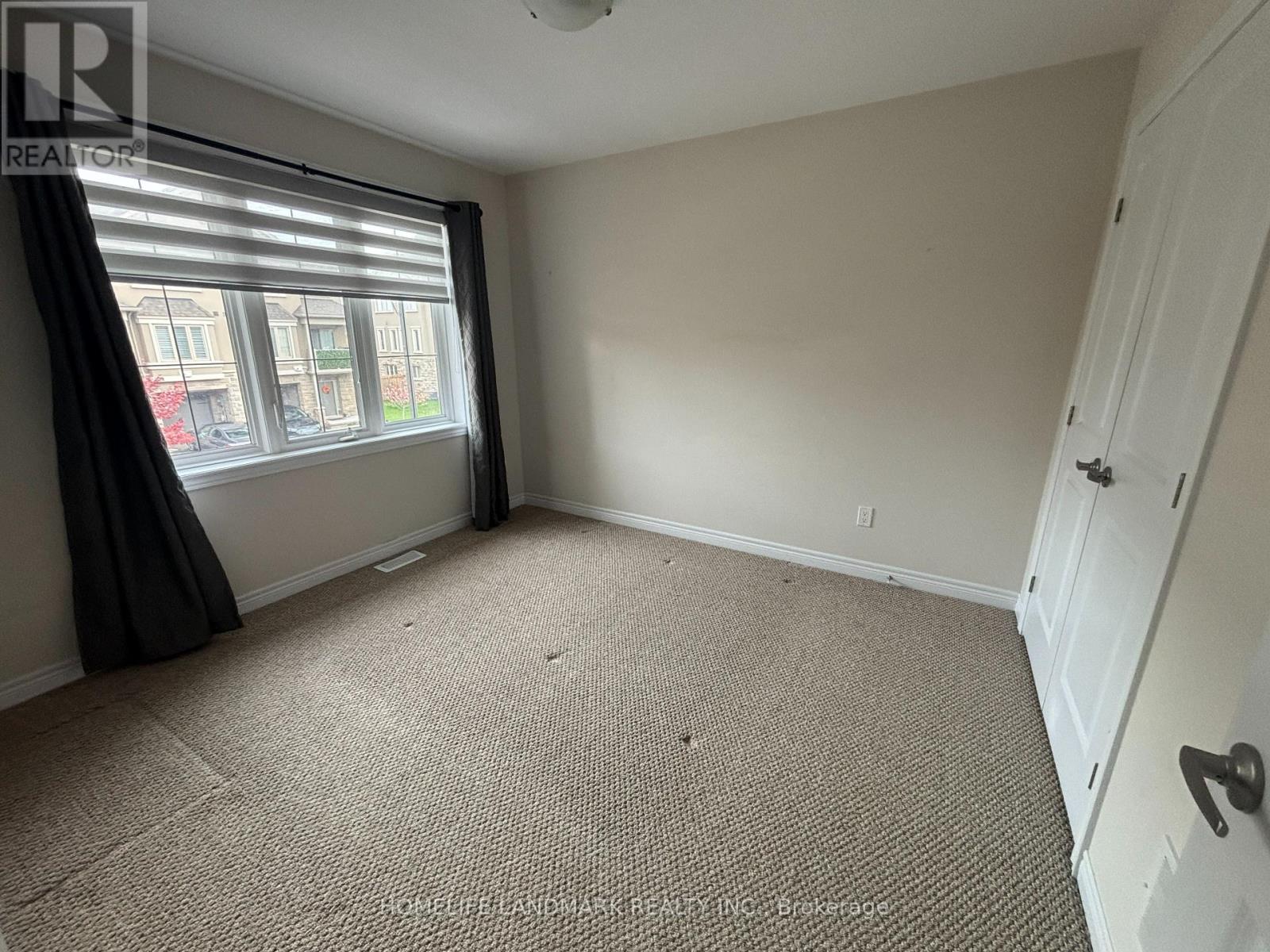 2362 Natasha Circle, Oakville, Ontario  L6M 1P2 - Photo 12 - W12418311