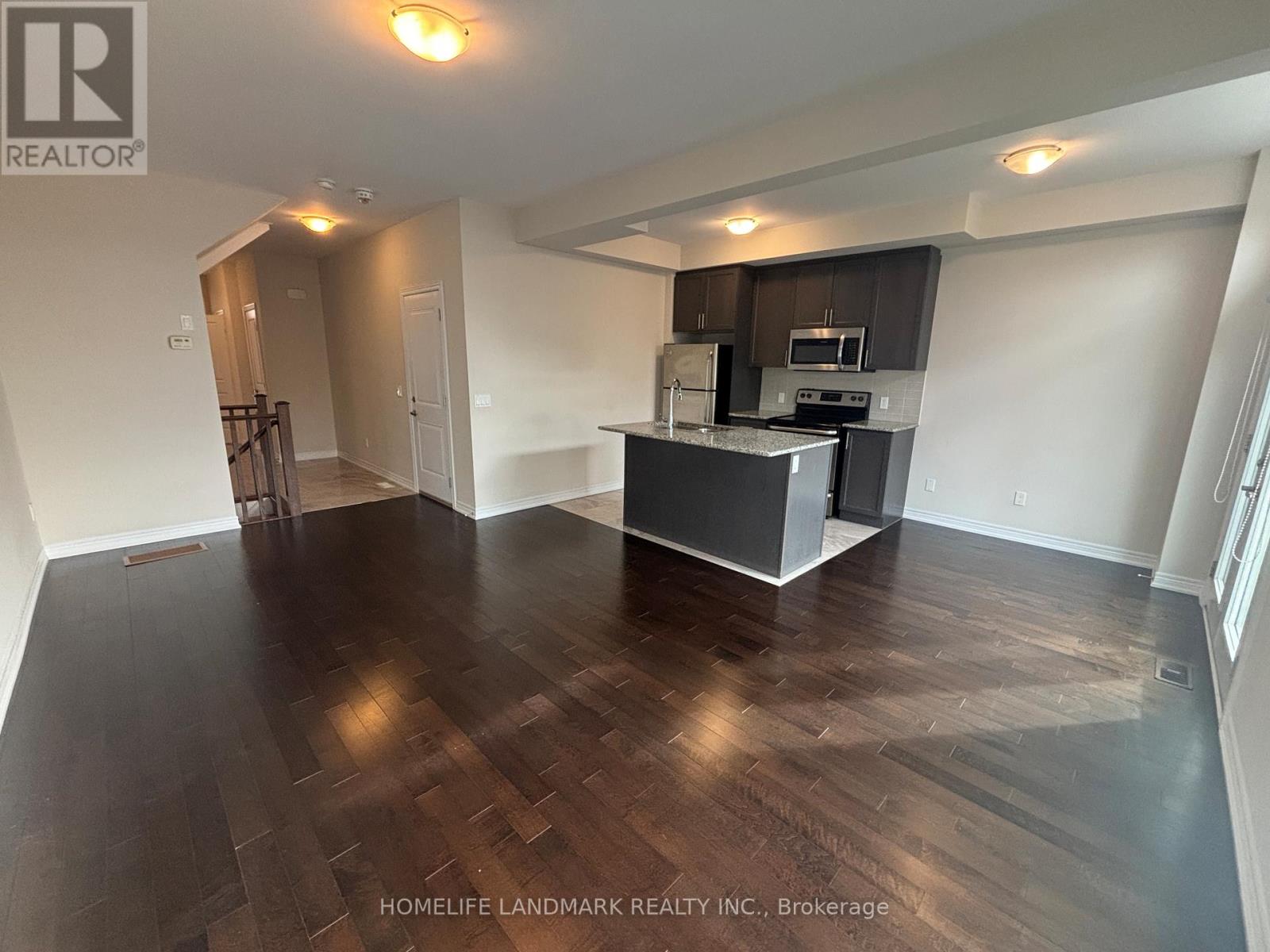 2362 Natasha Circle, Oakville, Ontario  L6M 1P2 - Photo 3 - W12418311