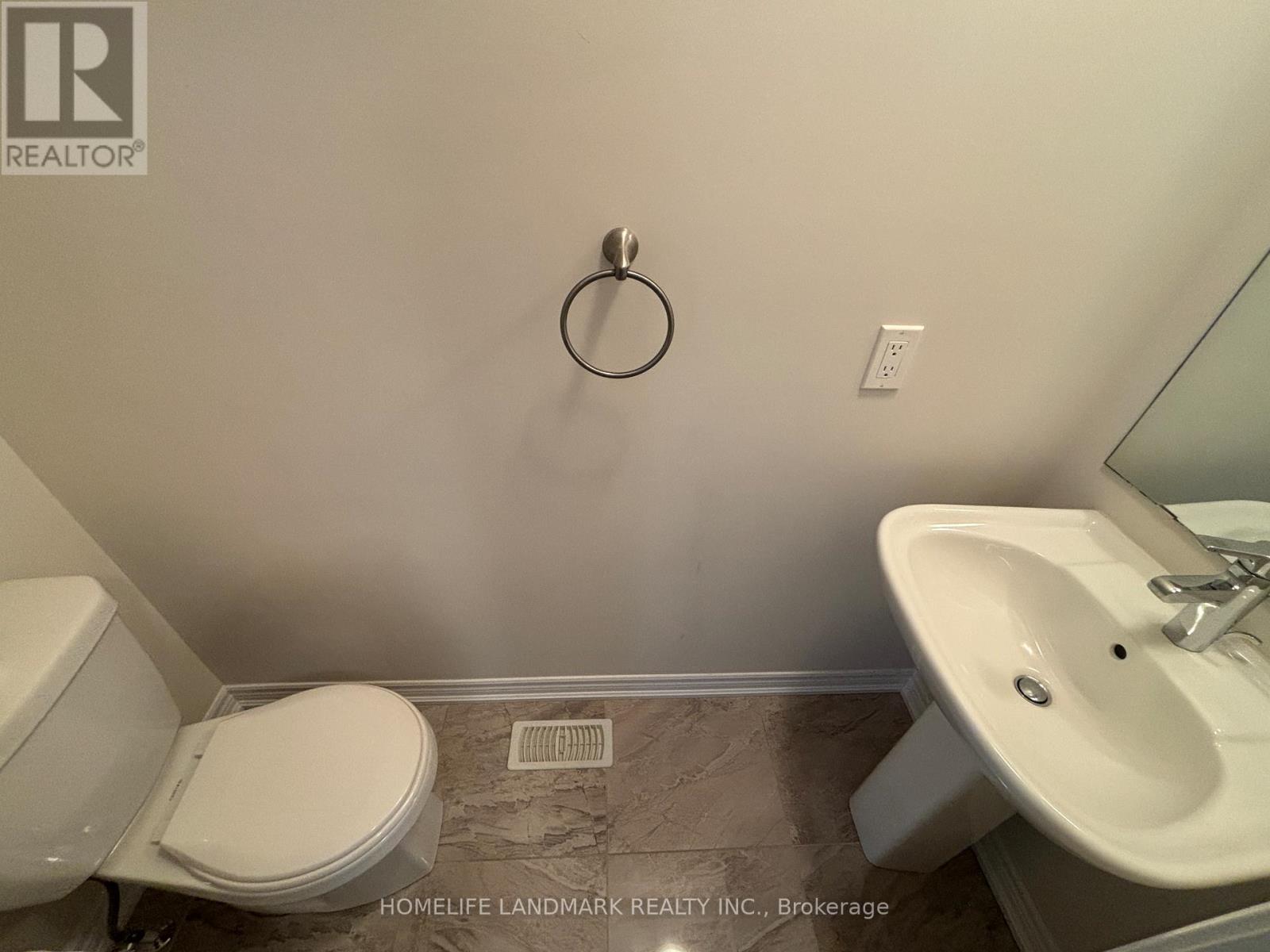 2362 Natasha Circle, Oakville, Ontario  L6M 1P2 - Photo 6 - W12418311