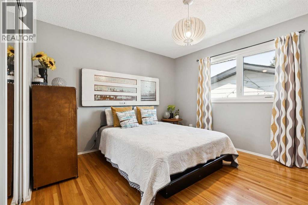 224 Cedarbrae Crescent Sw, Calgary, Alberta  T2W 1Y4 - Photo 24 - A2260385