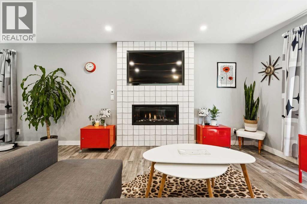 224 Cedarbrae Crescent Sw, Calgary, Alberta  T2W 1Y4 - Photo 13 - A2260385