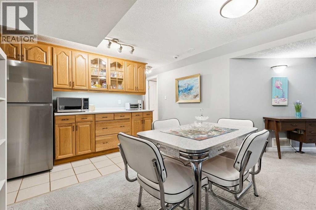 224 Cedarbrae Crescent Sw, Calgary, Alberta  T2W 1Y4 - Photo 36 - A2260385