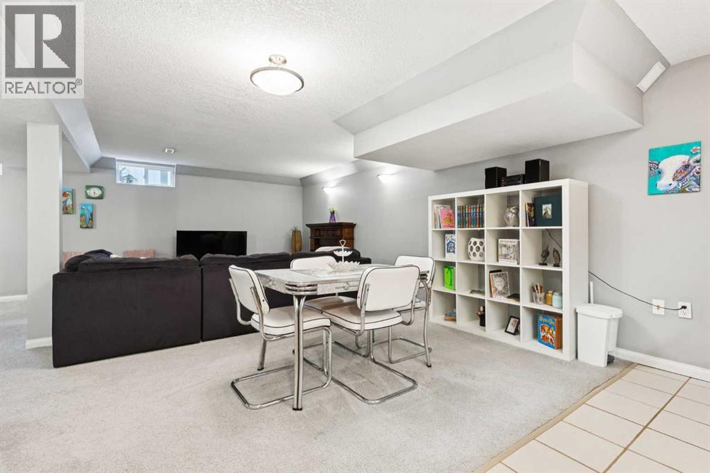 224 Cedarbrae Crescent Sw, Calgary, Alberta  T2W 1Y4 - Photo 32 - A2260385