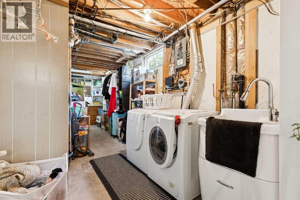 224 Cedarbrae Crescent Sw, Calgary, Alberta  T2W 1Y4 - Photo 35 - A2260385