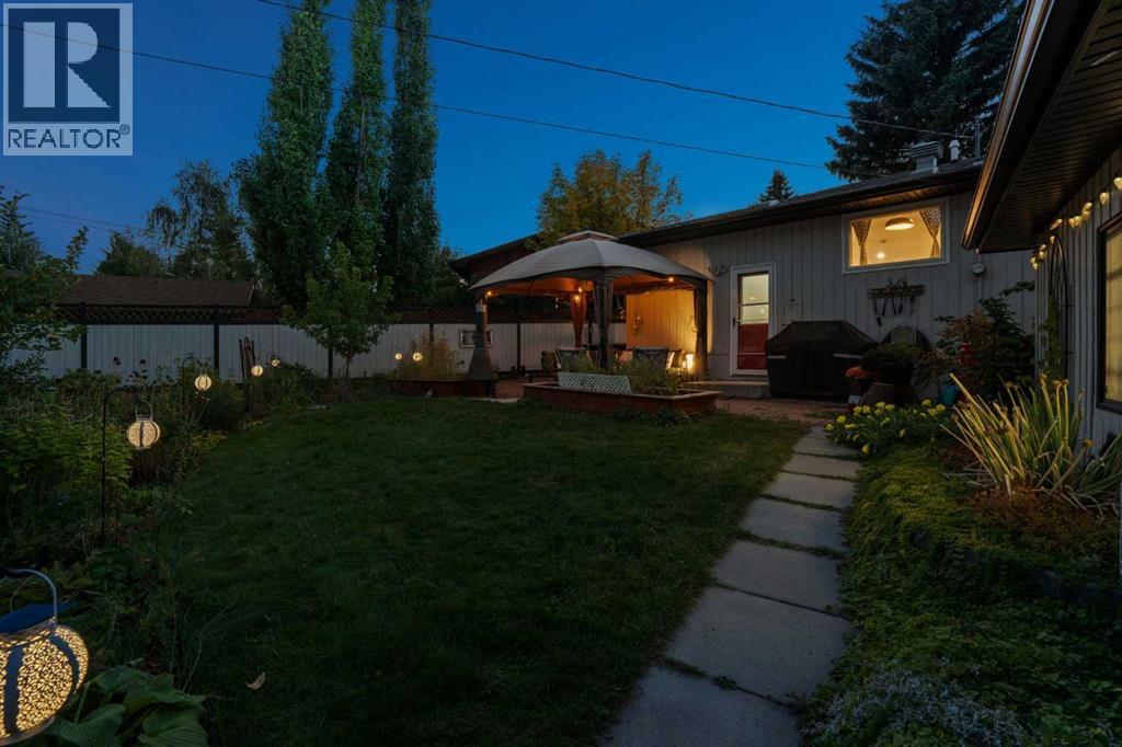 224 Cedarbrae Crescent Sw, Calgary, Alberta  T2W 1Y4 - Photo 5 - A2260385