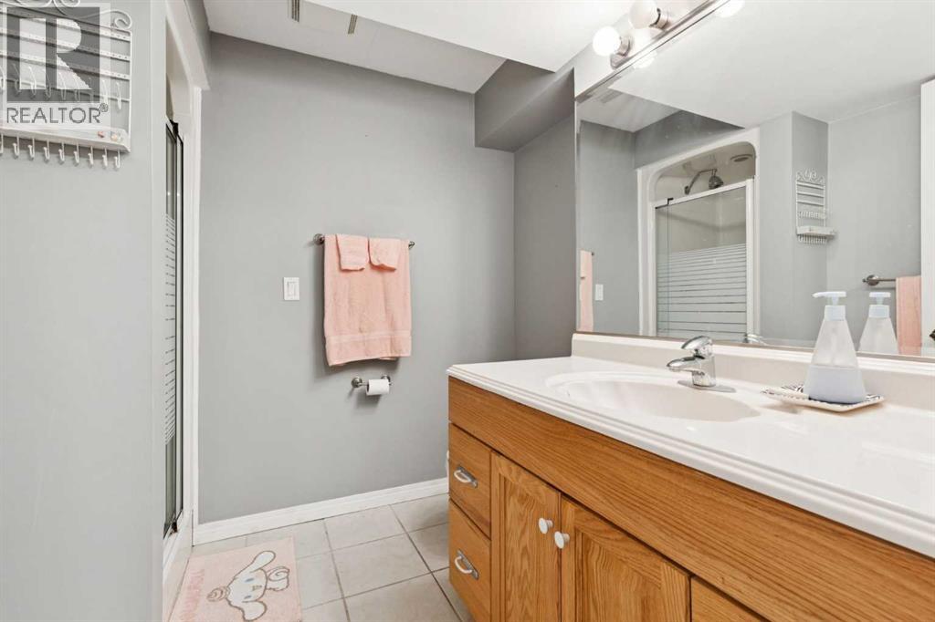 224 Cedarbrae Crescent Sw, Calgary, Alberta  T2W 1Y4 - Photo 33 - A2260385