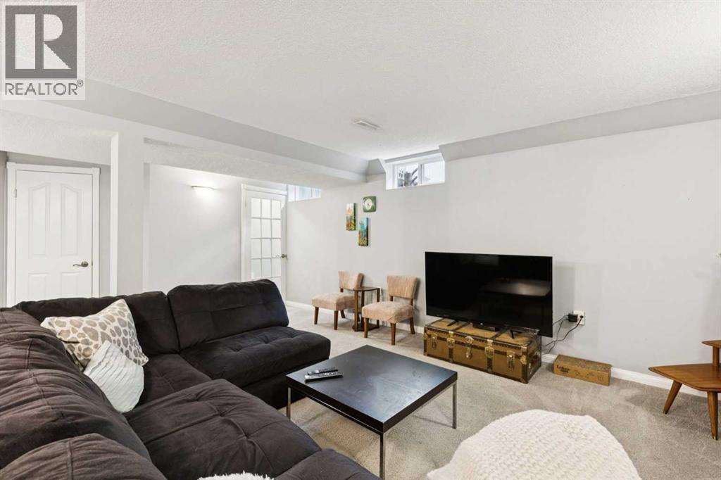 224 Cedarbrae Crescent Sw, Calgary, Alberta  T2W 1Y4 - Photo 37 - A2260385