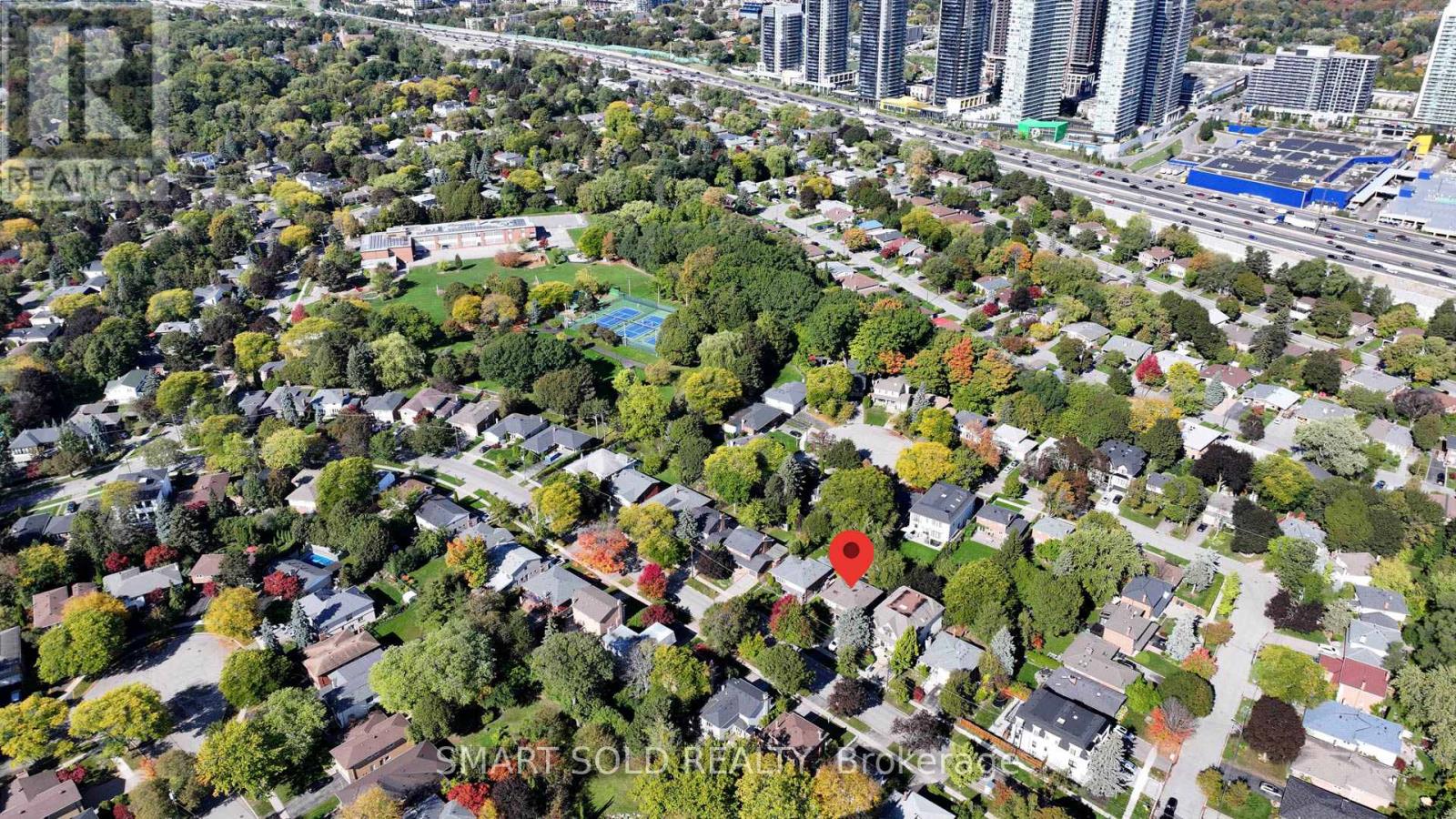 42 Davean Drive, Toronto, Ontario  M2L 2R7 - Photo 4 - C12500362