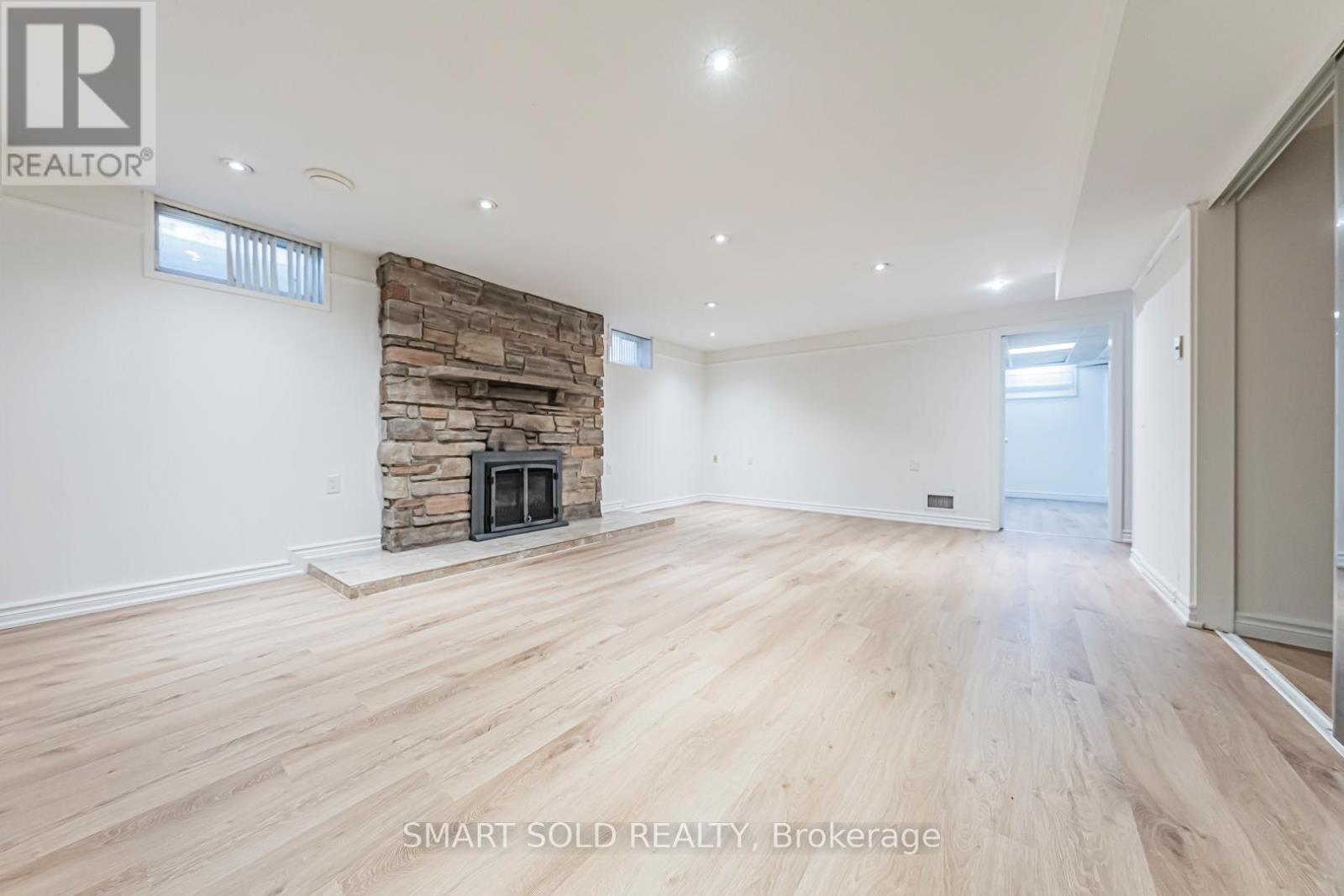 42 Davean Drive, Toronto, Ontario  M2L 2R7 - Photo 40 - C12500362