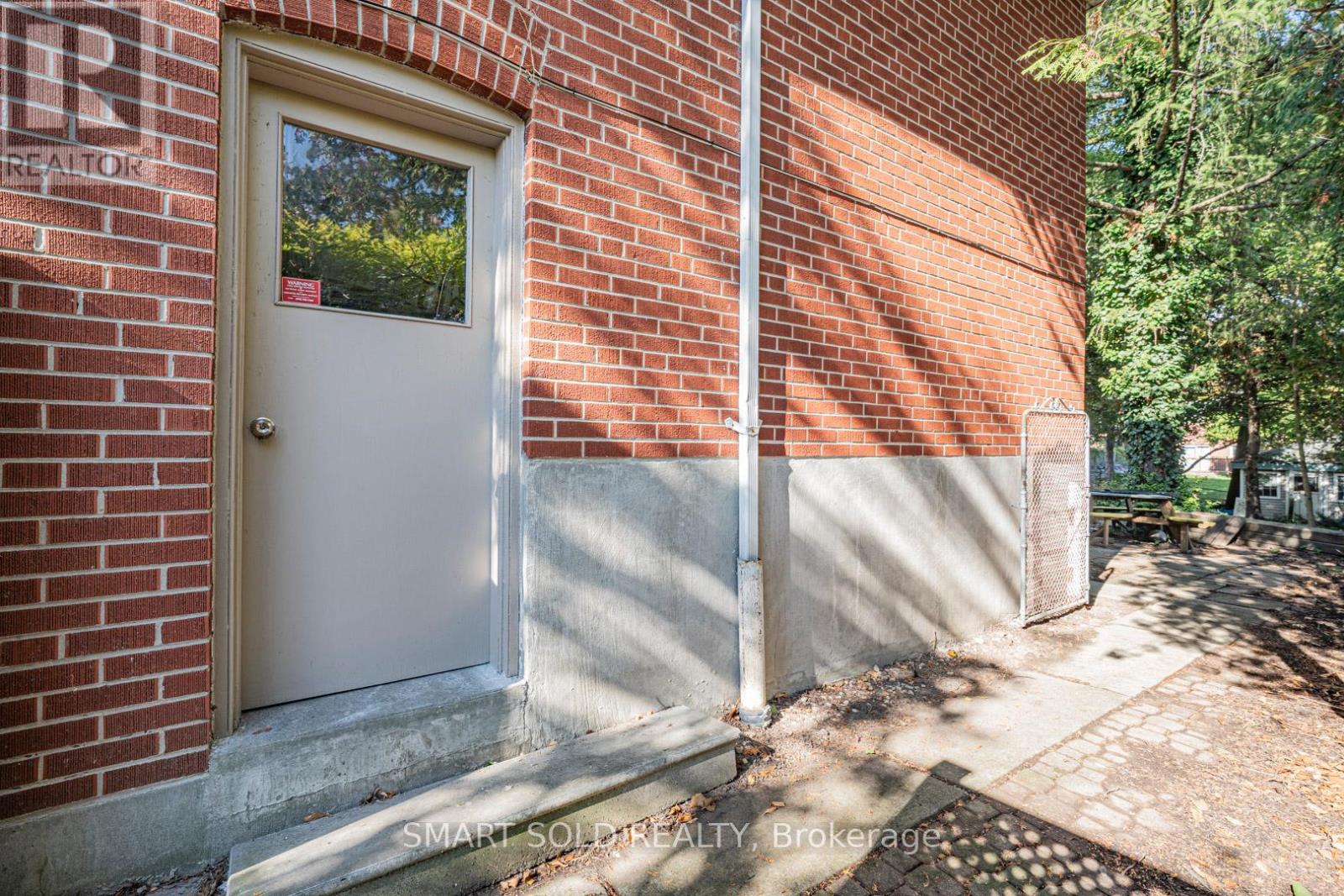 42 Davean Drive, Toronto, Ontario  M2L 2R7 - Photo 42 - C12500362