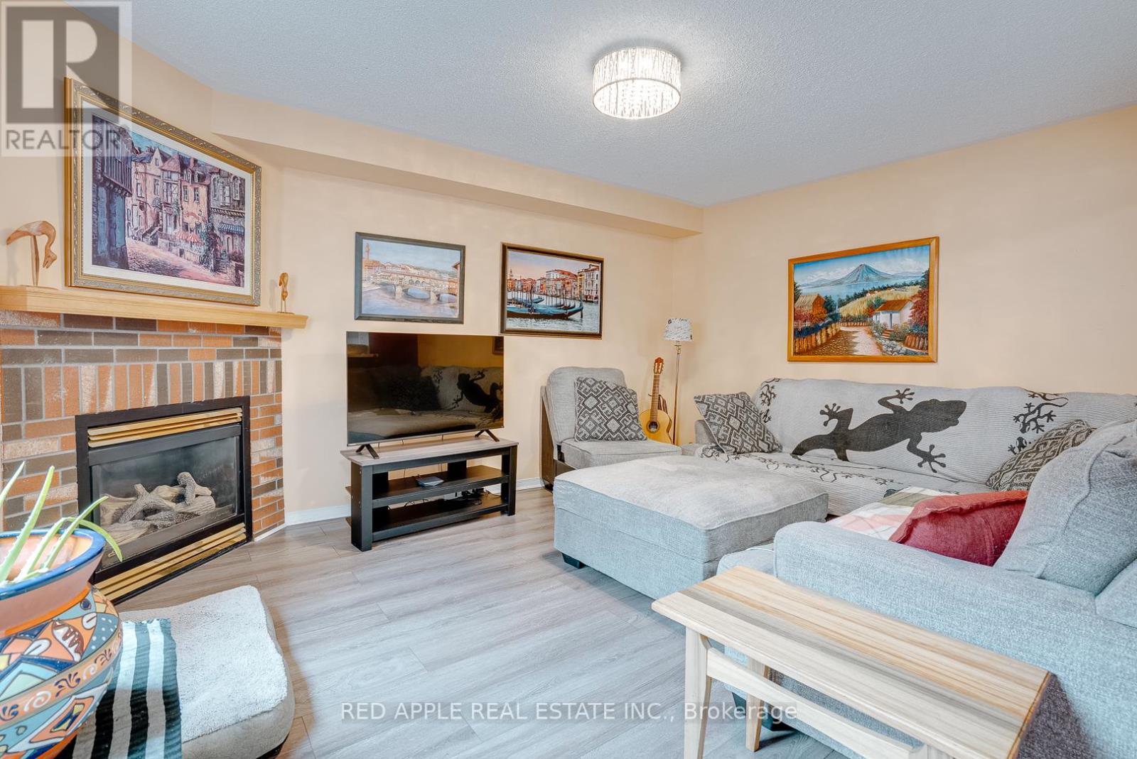 60 Snedden Avenue, Aurora, Ontario  L4G 7K6 - Photo 12 - N12500374