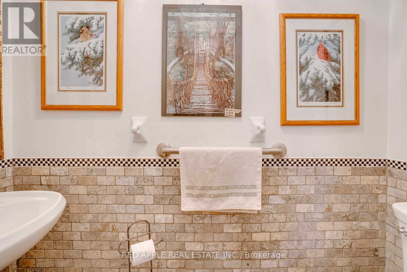 60 Snedden Avenue, Aurora, Ontario  L4G 7K6 - Photo 14 - N12500374