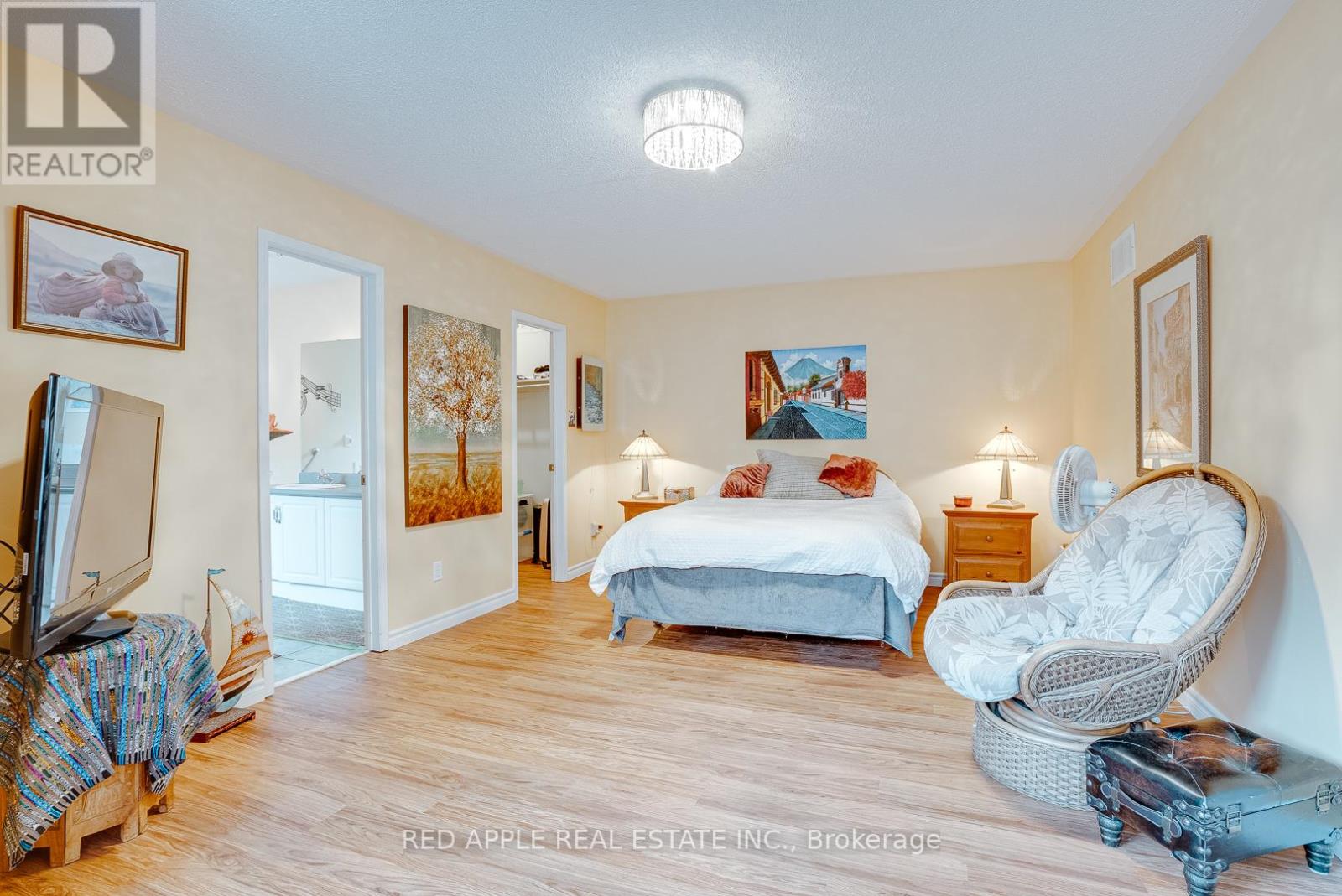 60 Snedden Avenue, Aurora, Ontario  L4G 7K6 - Photo 15 - N12500374