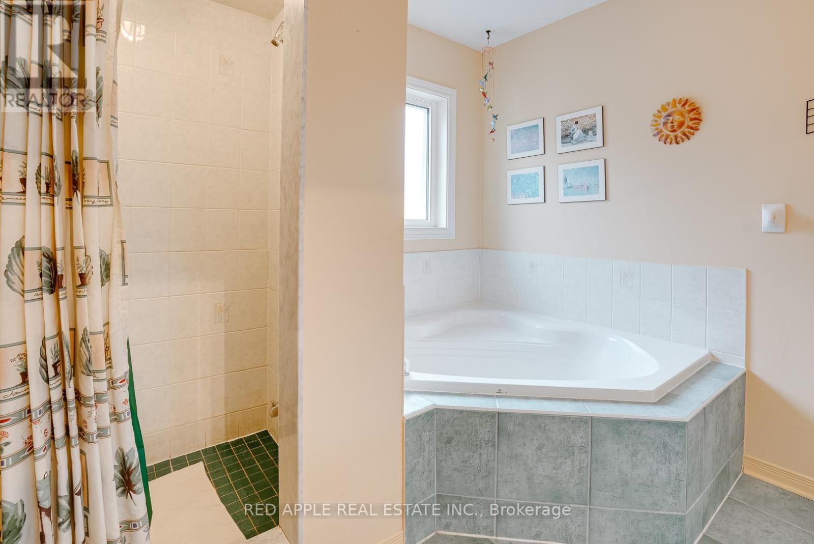 60 Snedden Avenue, Aurora, Ontario  L4G 7K6 - Photo 19 - N12500374