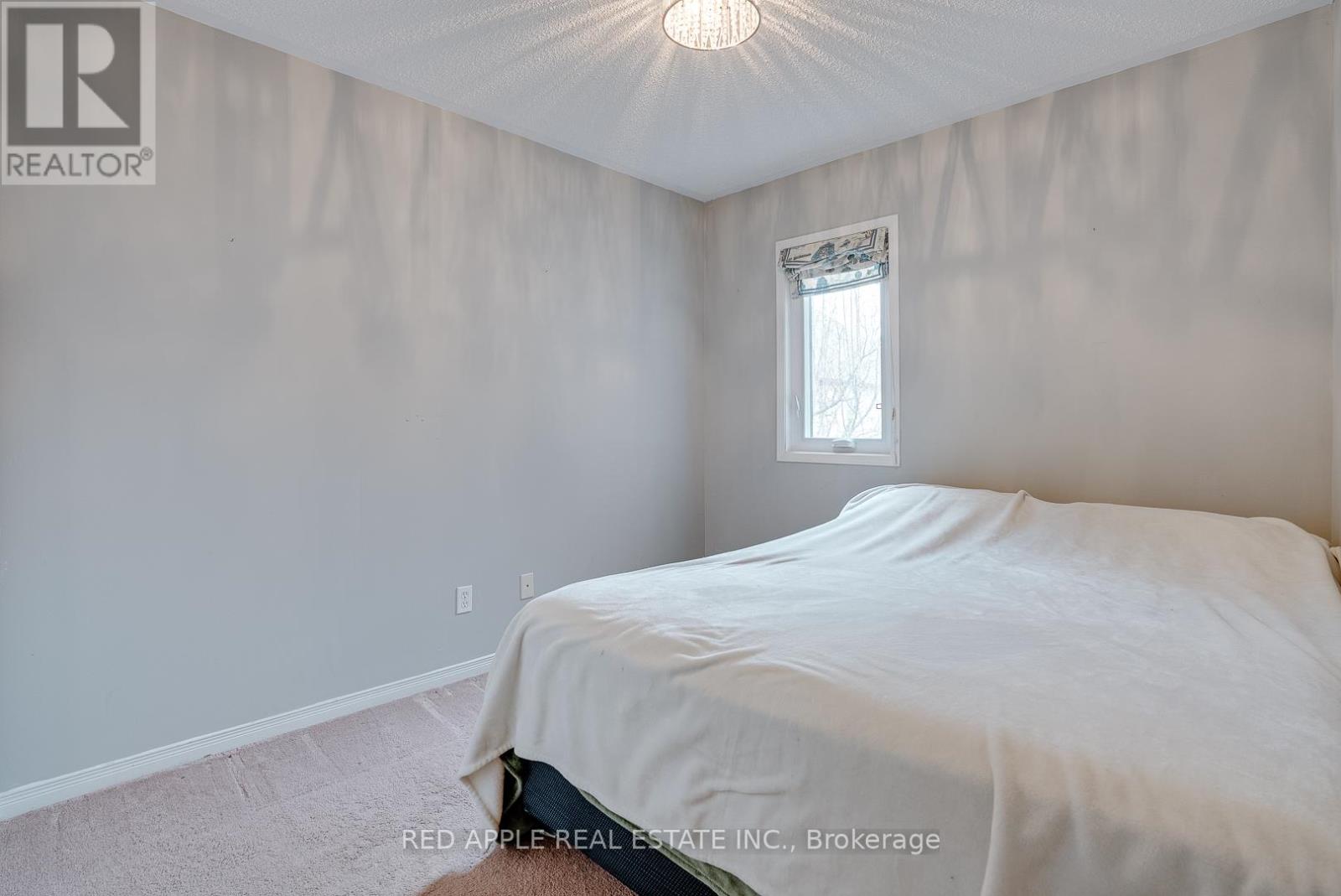 60 Snedden Avenue, Aurora, Ontario  L4G 7K6 - Photo 25 - N12500374