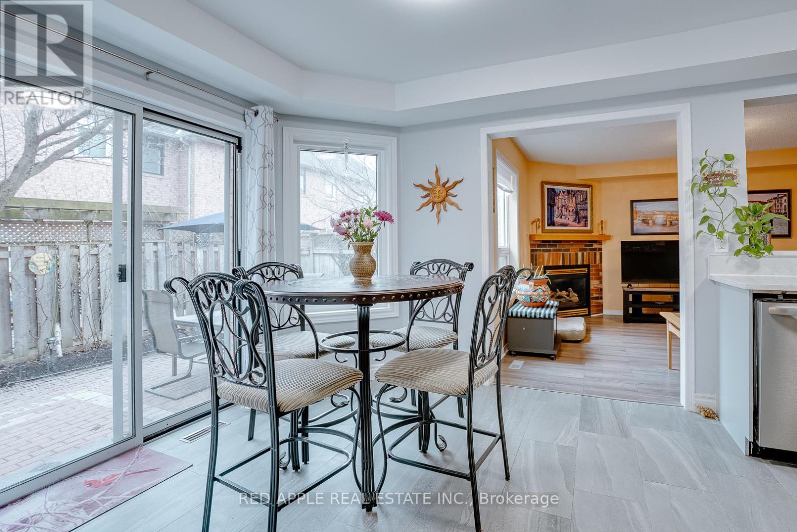 60 Snedden Avenue, Aurora, Ontario  L4G 7K6 - Photo 9 - N12500374