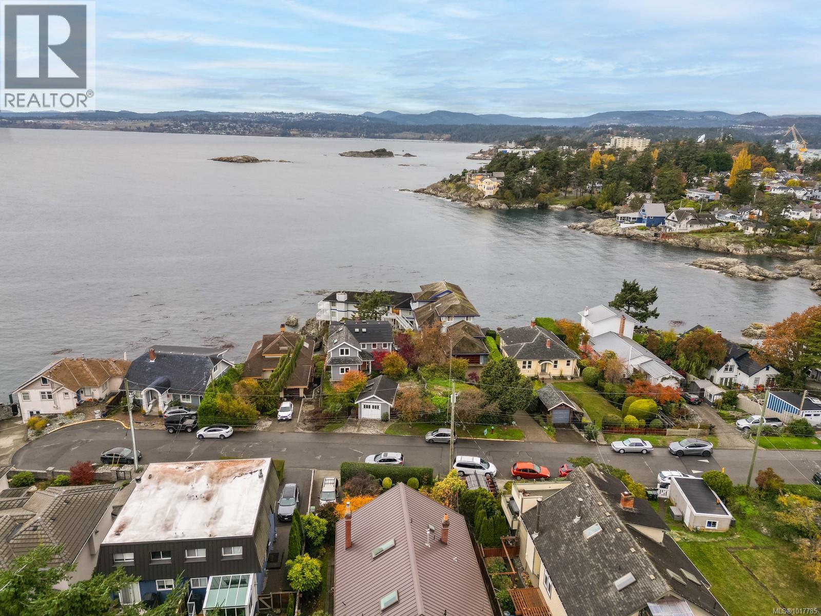 404 Constance Ave, Esquimalt, British Columbia  V9A 6N3 - Photo 49 - 1017785