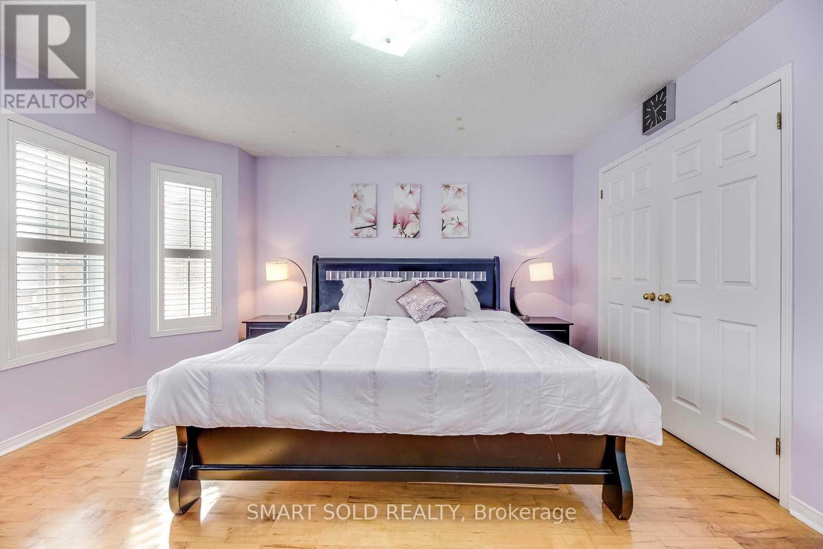 Upper - 36b Lambton Avenue, Toronto, Ontario  M6N 2S1 - Photo 16 - W12500388